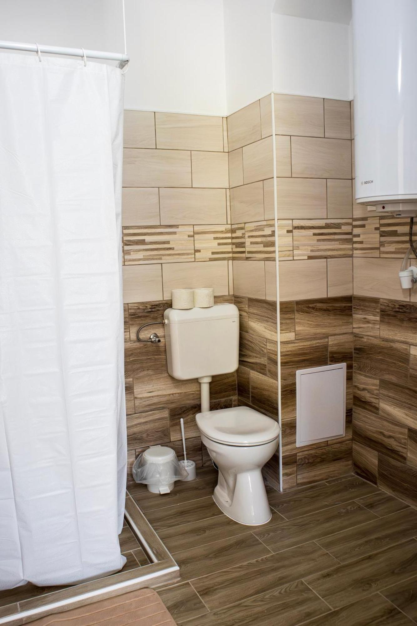 Matraterenye Izisz Apartman מראה חיצוני תמונה
