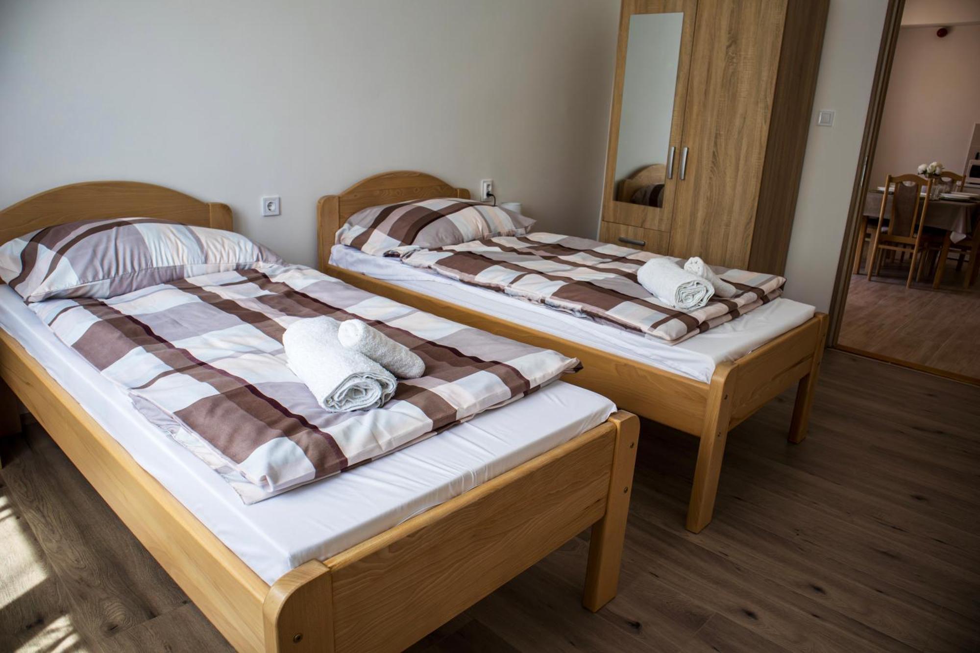 Matraterenye Izisz Apartman מראה חיצוני תמונה