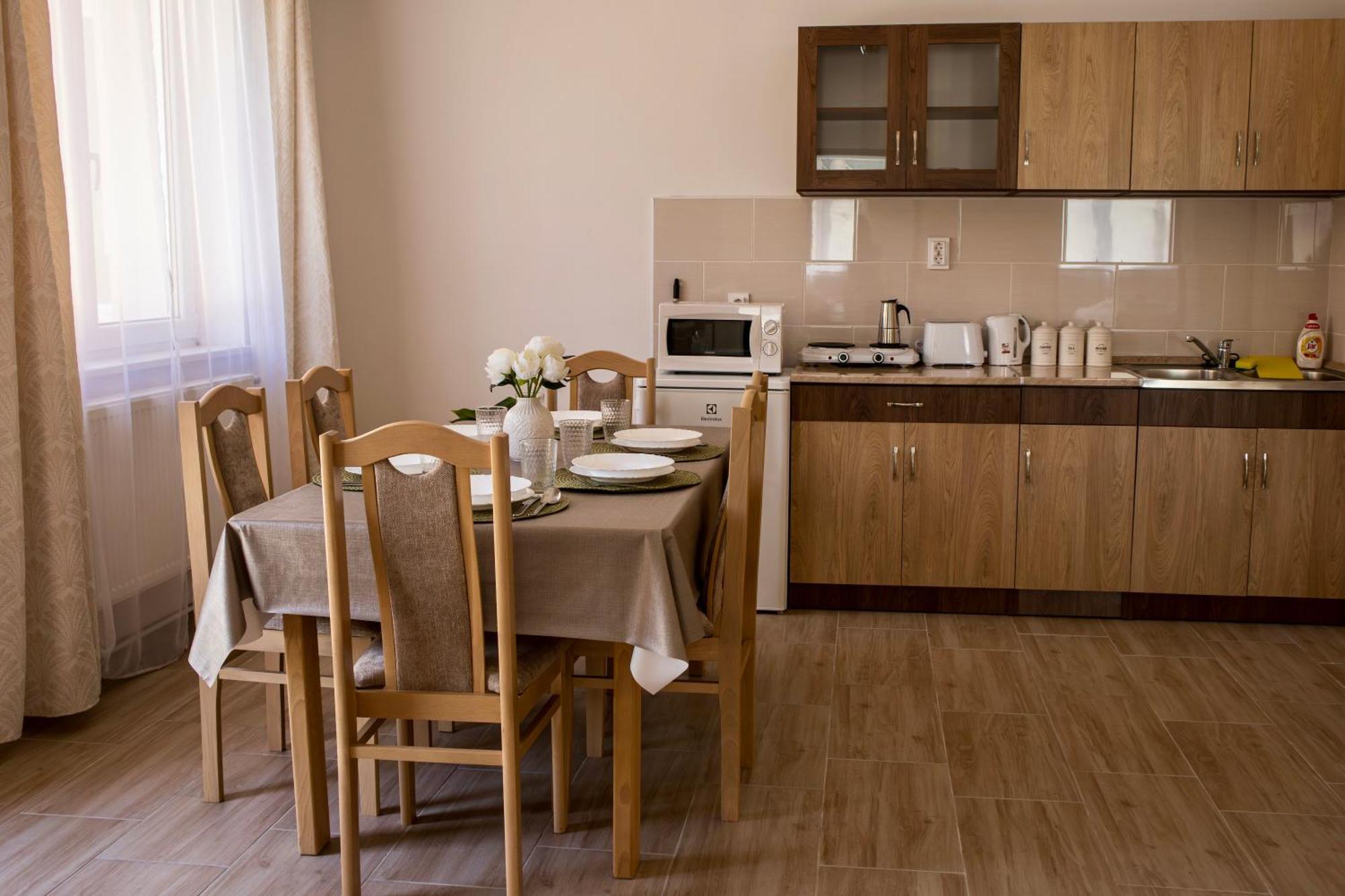 Matraterenye Izisz Apartman מראה חיצוני תמונה