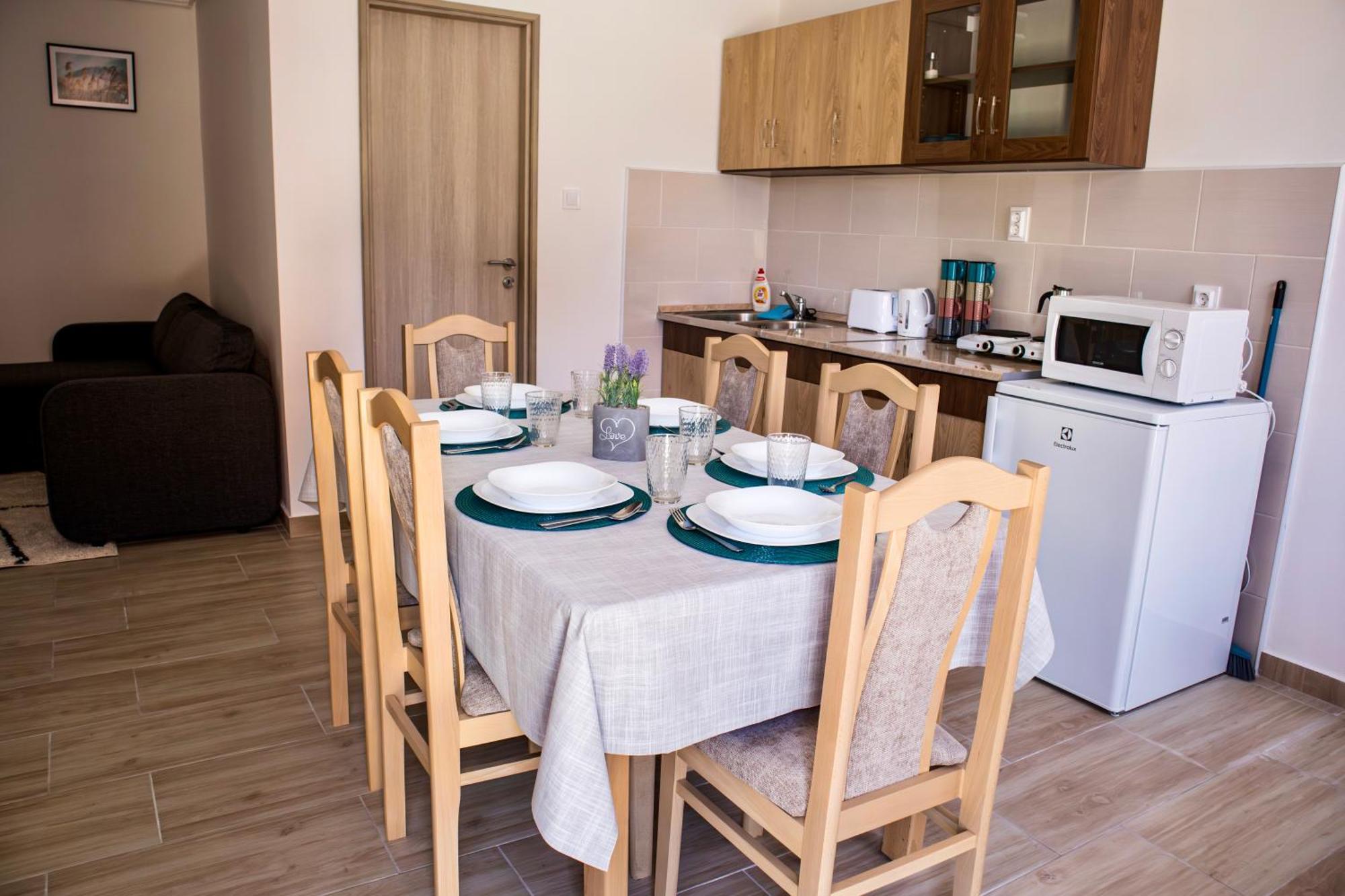 Matraterenye Izisz Apartman מראה חיצוני תמונה