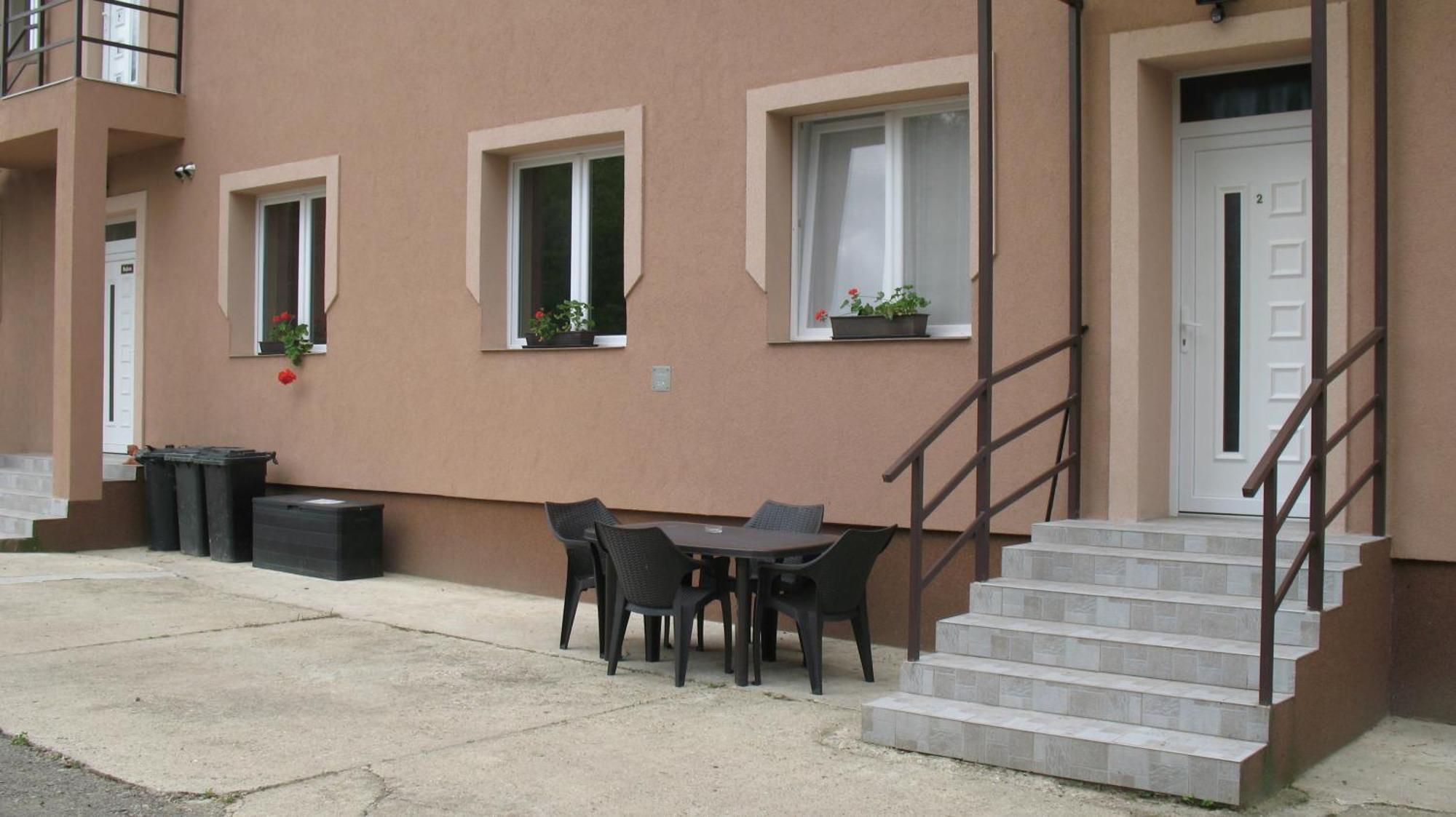 Matraterenye Izisz Apartman מראה חיצוני תמונה